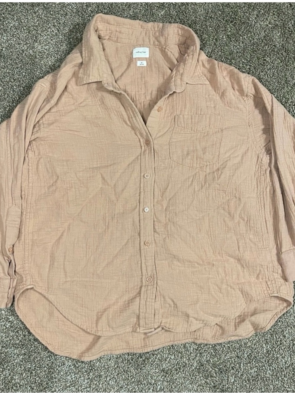 Aritzia Wilfred Free Sail Button Down shirt in Beige